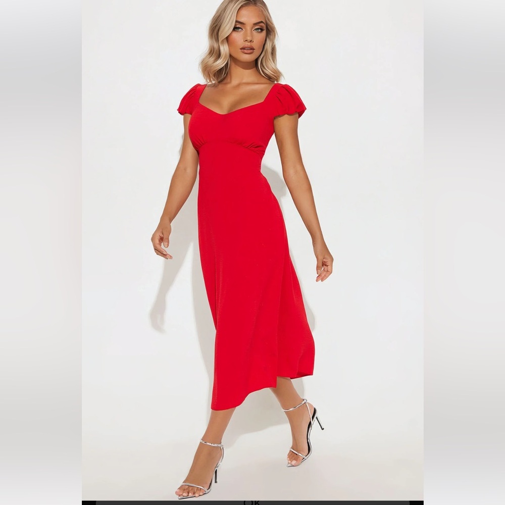 NWT Fashion Nova Aphina Lace Up Midi Dress